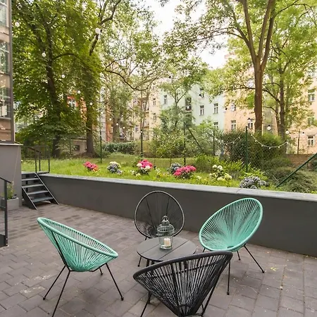 Appartement Modern With Garden