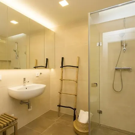 Modern With Garden Appartamento Praga