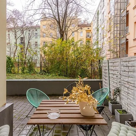 Appartamento Modern With Garden Praga