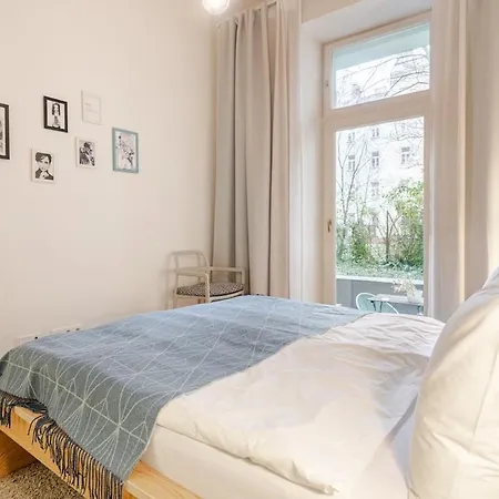 Appartamento Modern With Garden Praga