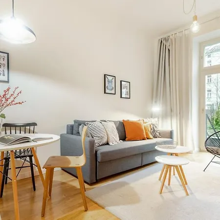Modern With Garden Appartamento