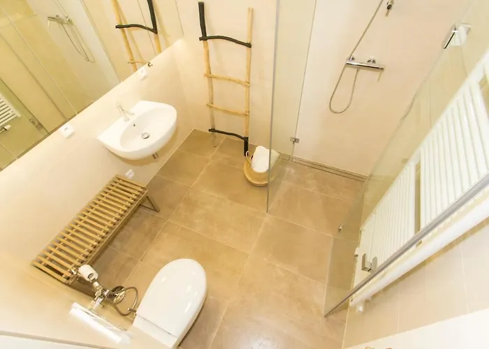 Modern With Garden Apartman