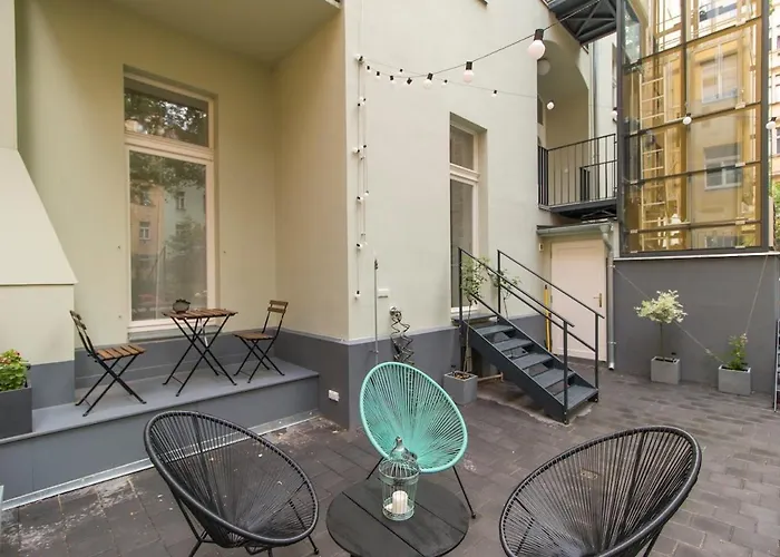 Modern With Garden * Prag
